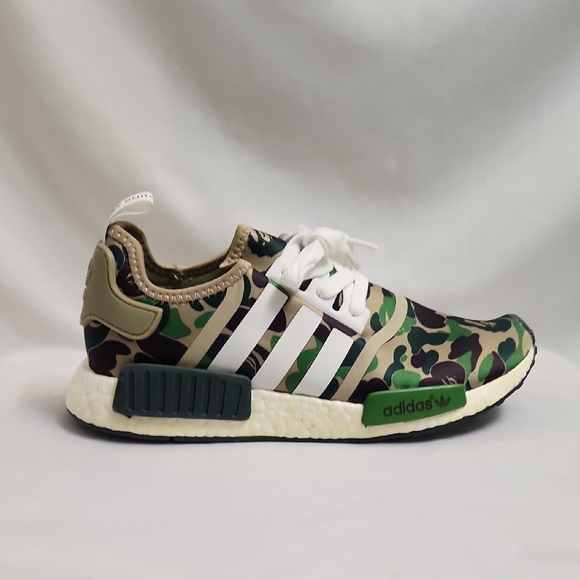 Adidas Original × A Bathing Ape (BAPE) NMD R1 Olive Camo Sneakers (M Size 9)